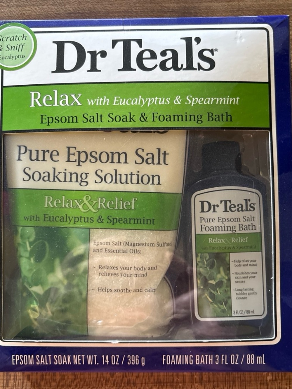 Dr Teal's Relax Eucalyptus & Spearmint Pure Epsom Salt Soaking Solution - Green